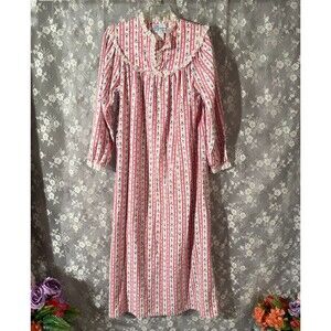 Vintage 80s Flannel Nightgown Size Large 1980s Retro Granny Prairie Cottage Maxi